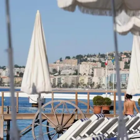 Panoramic Sea View - Air Conditioning - Terrace - 2 Bedrooms - Kitchen - Wifi - Tramway