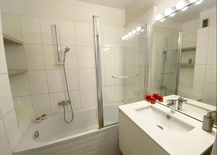 Panoramic Sea View - Air Conditioning - Terrace - 2 Bedrooms - Kitchen - Wifi - Tramway * Nizza